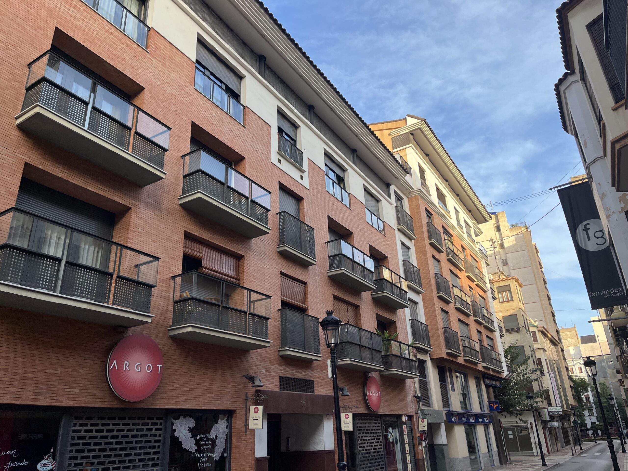 Se vende piso en Calle San Vicente-Zona centro.