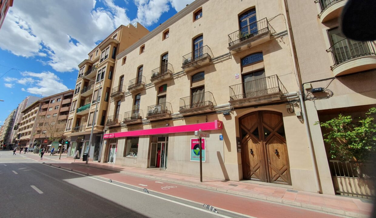 FACHADA 5