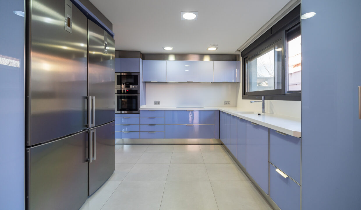 Villa Gran Avenida 216, f21