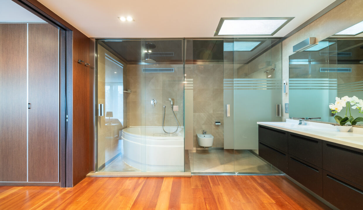 Villa Gran Avenida 216, f35
