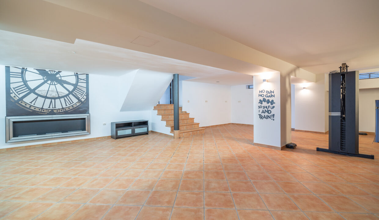Villa Gran Avenida 216, f71