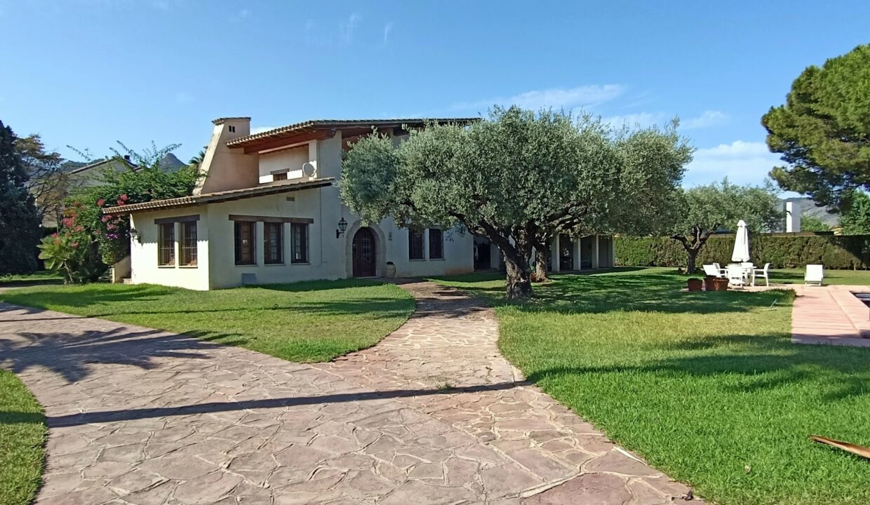 Villa Ordoñez, f01b