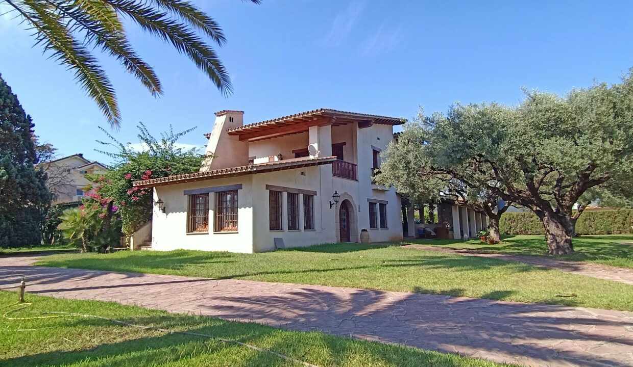 Villa Ordoñez, f02