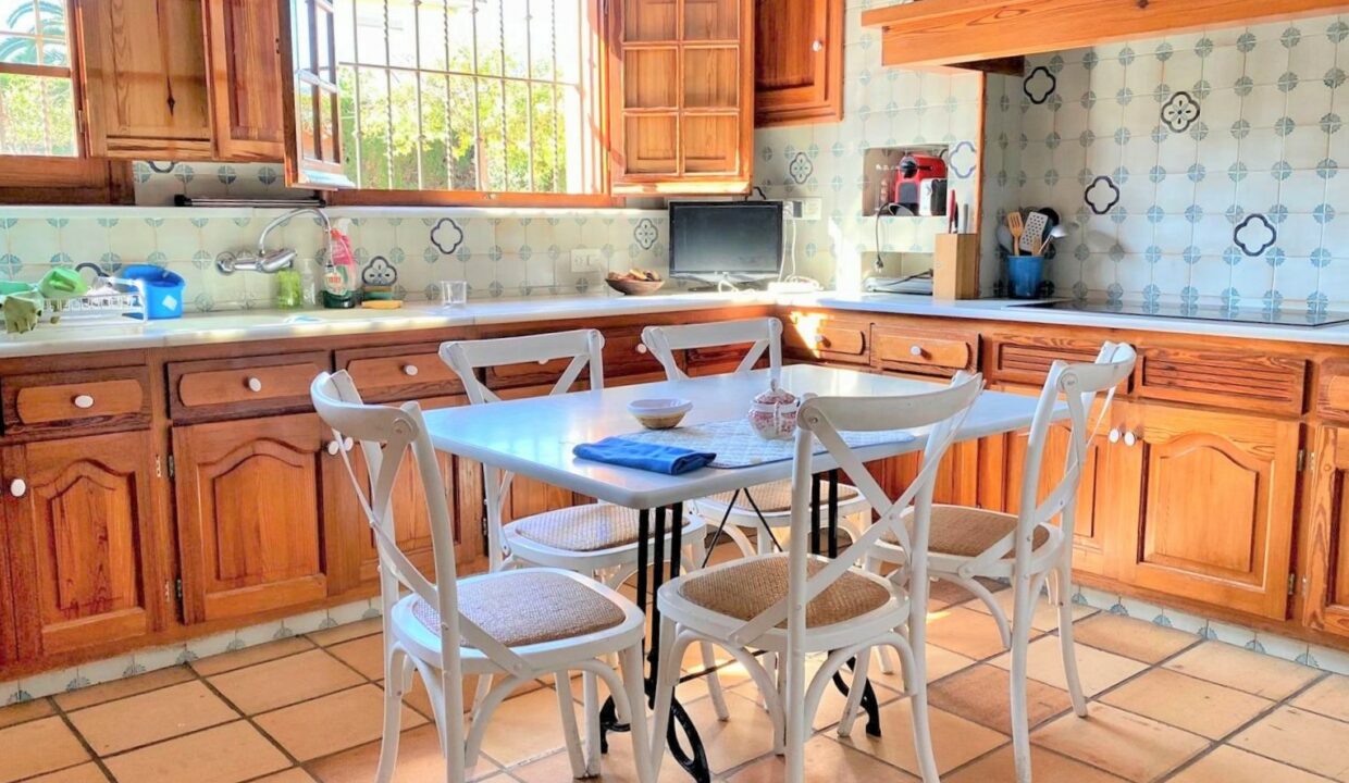 Villa Ordoñez, f30