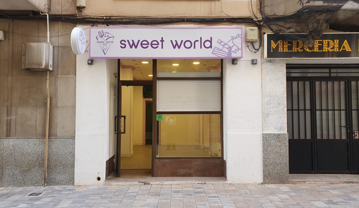 f0a06ab0-7392-4d02-b0d6-2f568baa7484